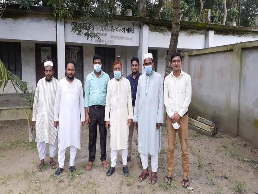 Slider Image of Alhaz Rongu Khan Memorial Mohila Alim Madrasah